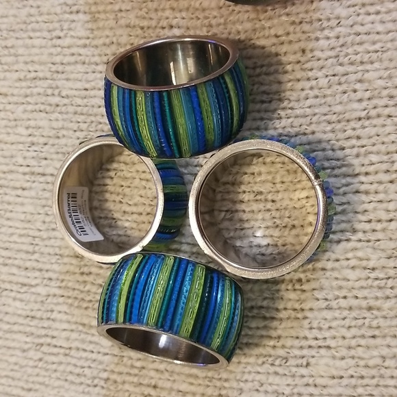8 Crate&Barrel Napkin Rings Set - Picture 2 of 11